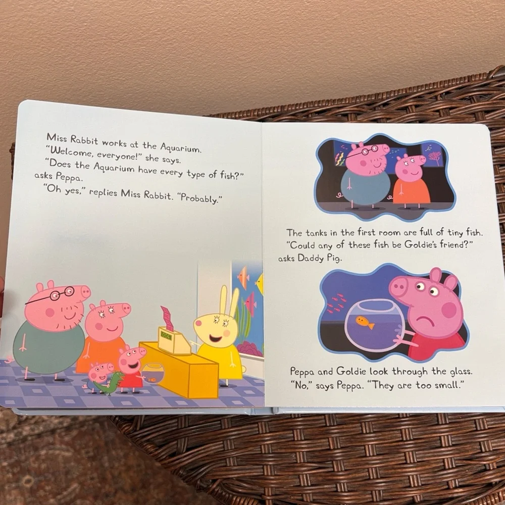 /Peppa Pig Plush and Book Bundle